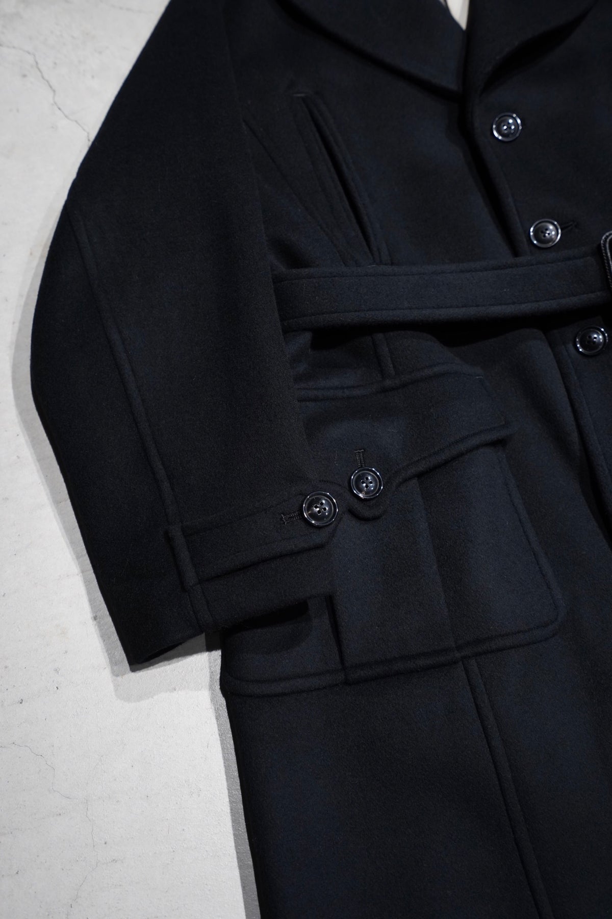 SUGERHILL WOOL MELTON COAT / PURE BLACK www.expressinter.com