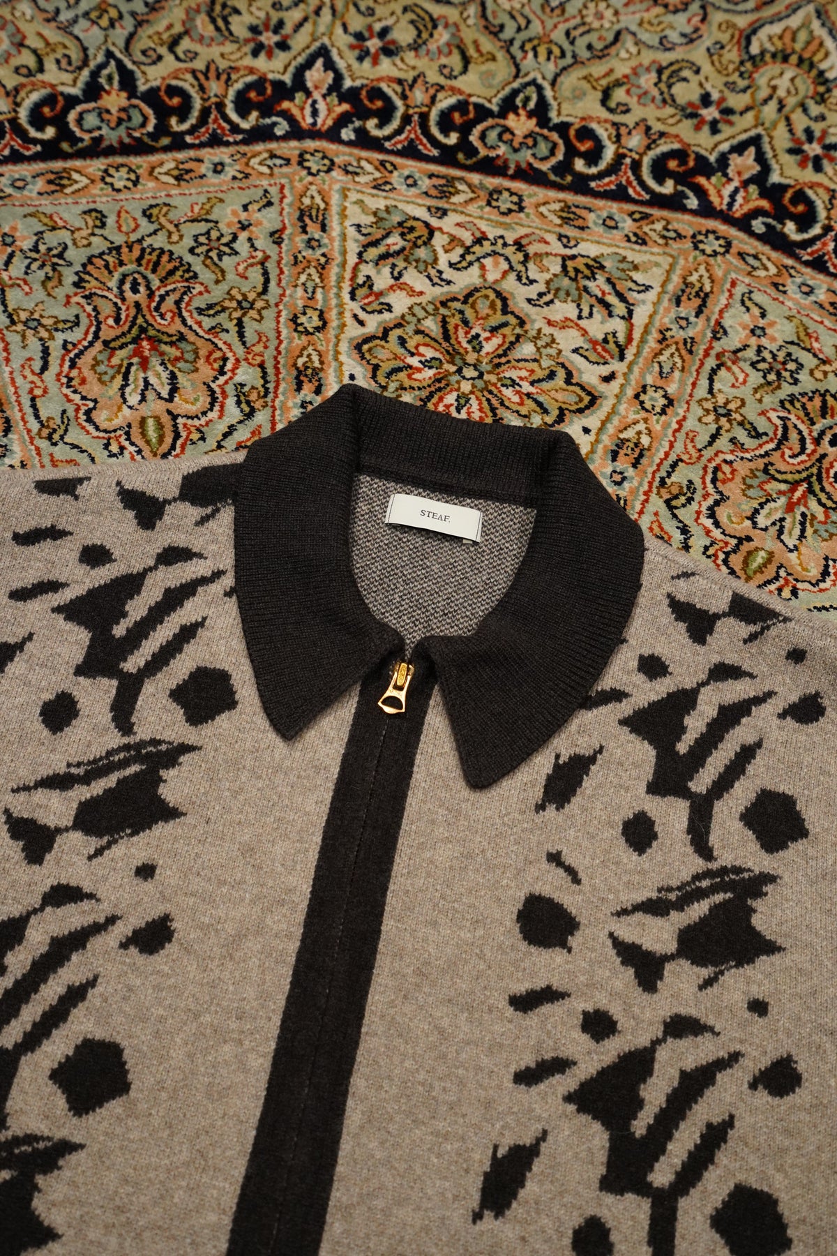 STEAF(スティーフ)のORYX KNIT SHIRT(HORN BEIGE)(ニット)の通販