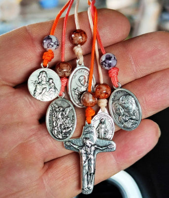 Blessed Sacrament medal purse clip, indulgence key chain medal with on –  Unique Rosary Beads