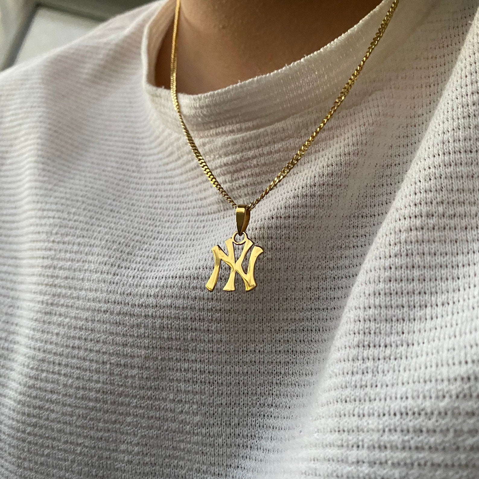 new pendant gold