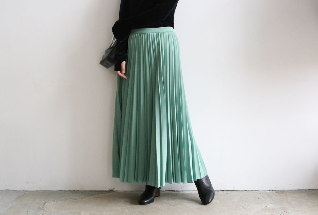 待望の再入荷! 【新品未使用】Graphpaper satin pleats skirt - 通販