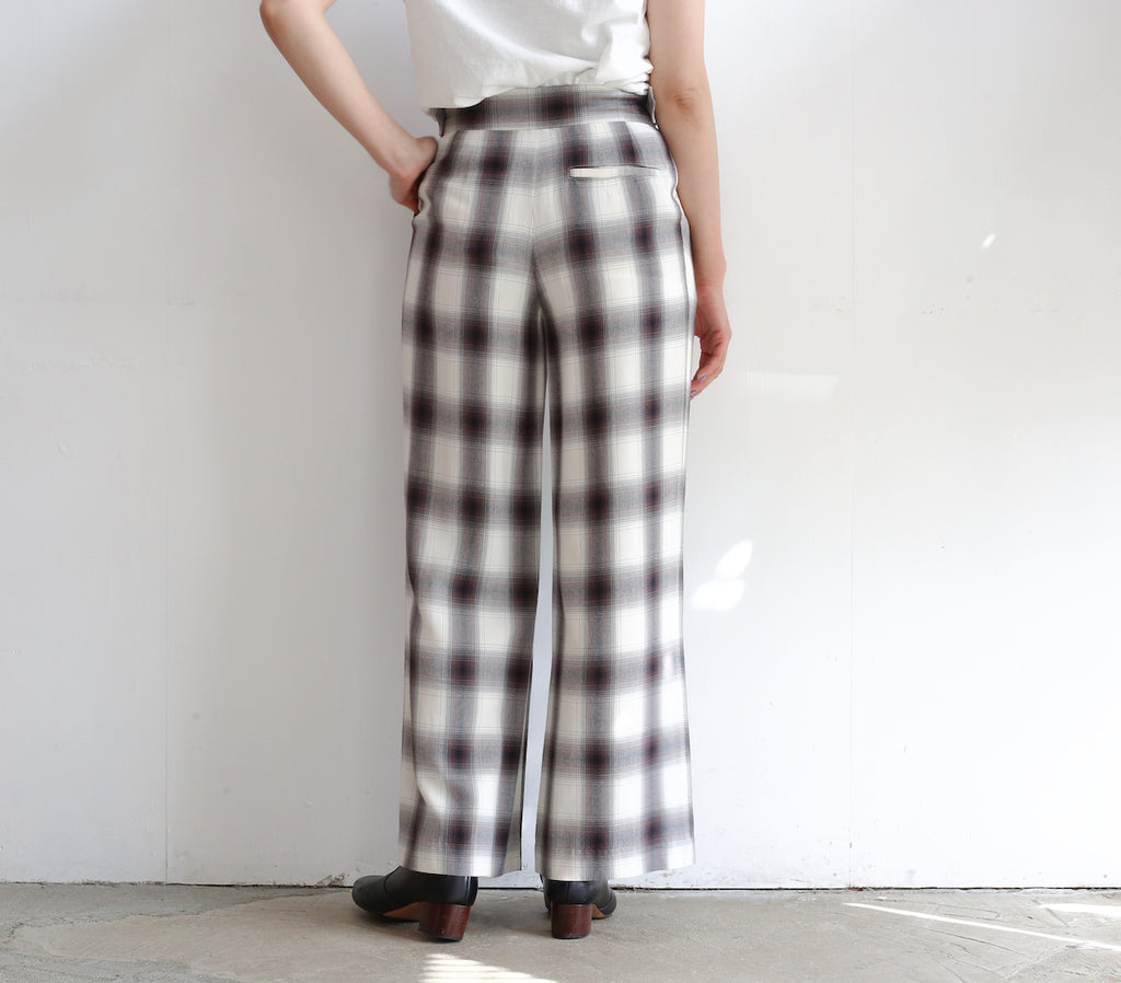 PHEENY Rayon ombre check 2 tuck slacks – Chum!