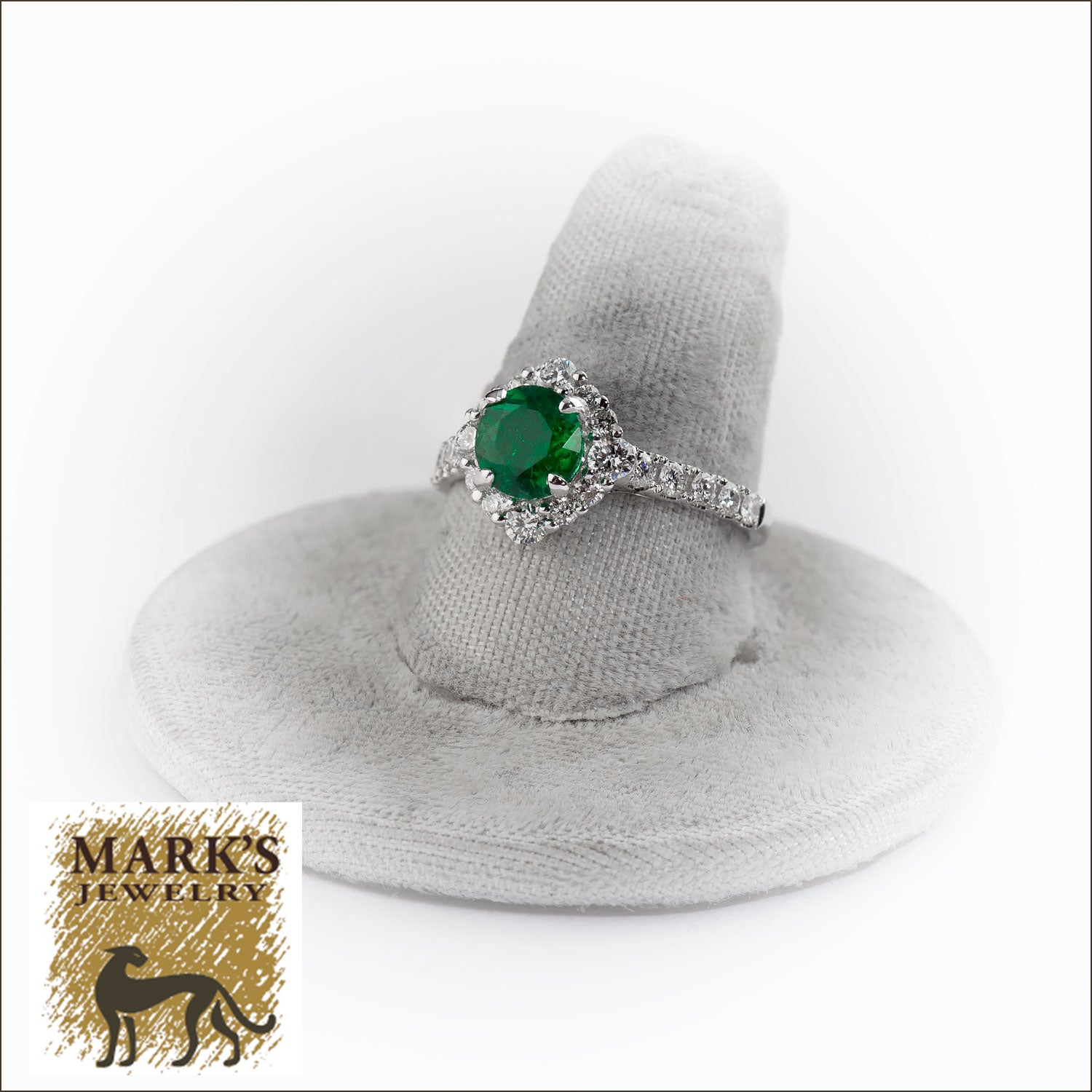 08909 18K White Gold Diamond and Round Emerald Ring