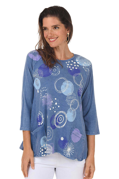 Crystal wearing a blue printed Jess and Jane tunic
