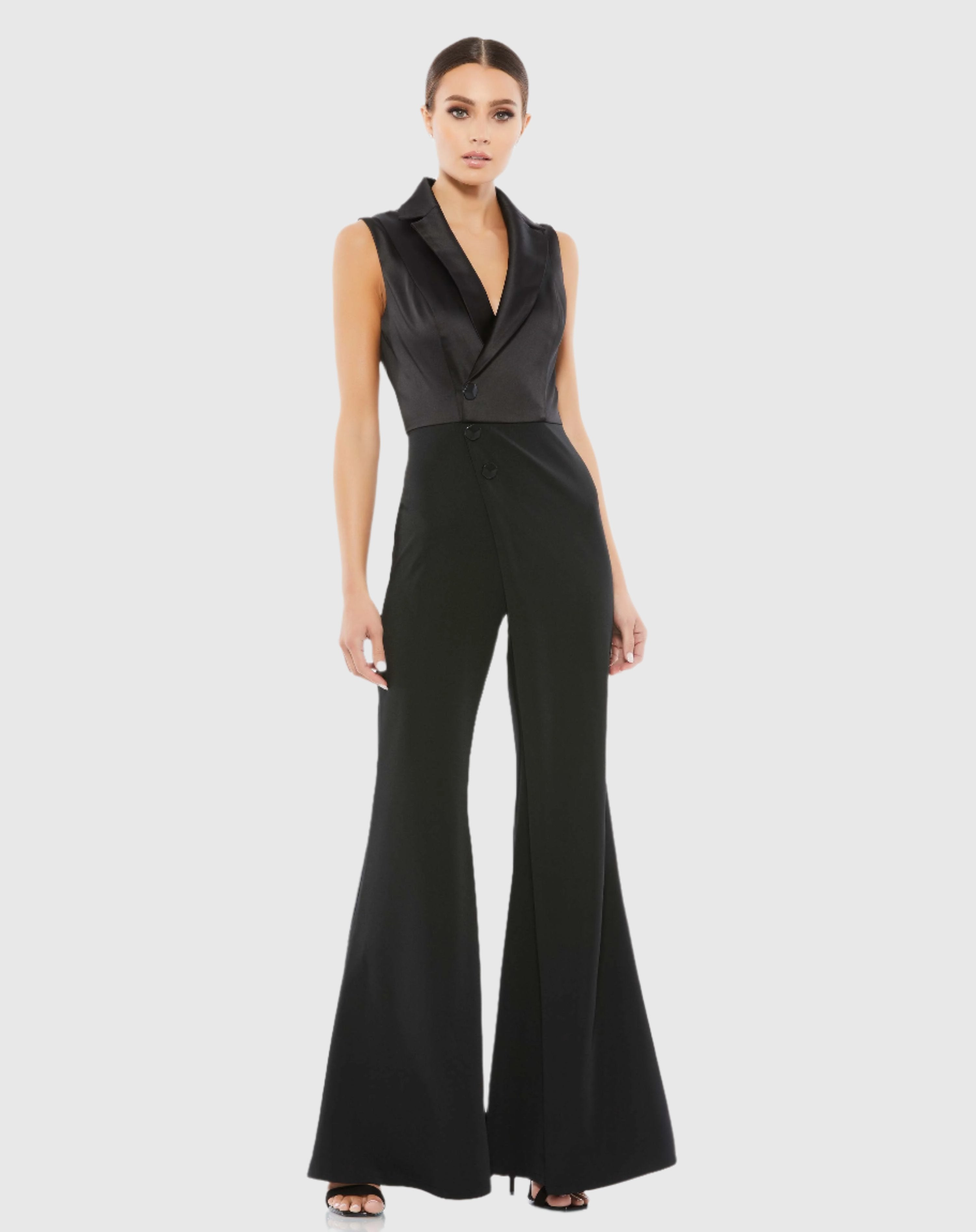 Maxi Jumpsuit With Bat Wing Sleeve and Deep Low V-Neckline – satoreferreira