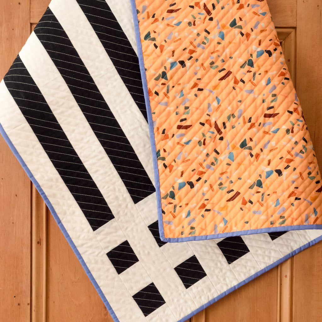 Simple Stripes Quilt by Anna Wraith - @thehackneyquilter