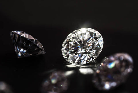 pierre moissanite vs pierre de zircone cubique