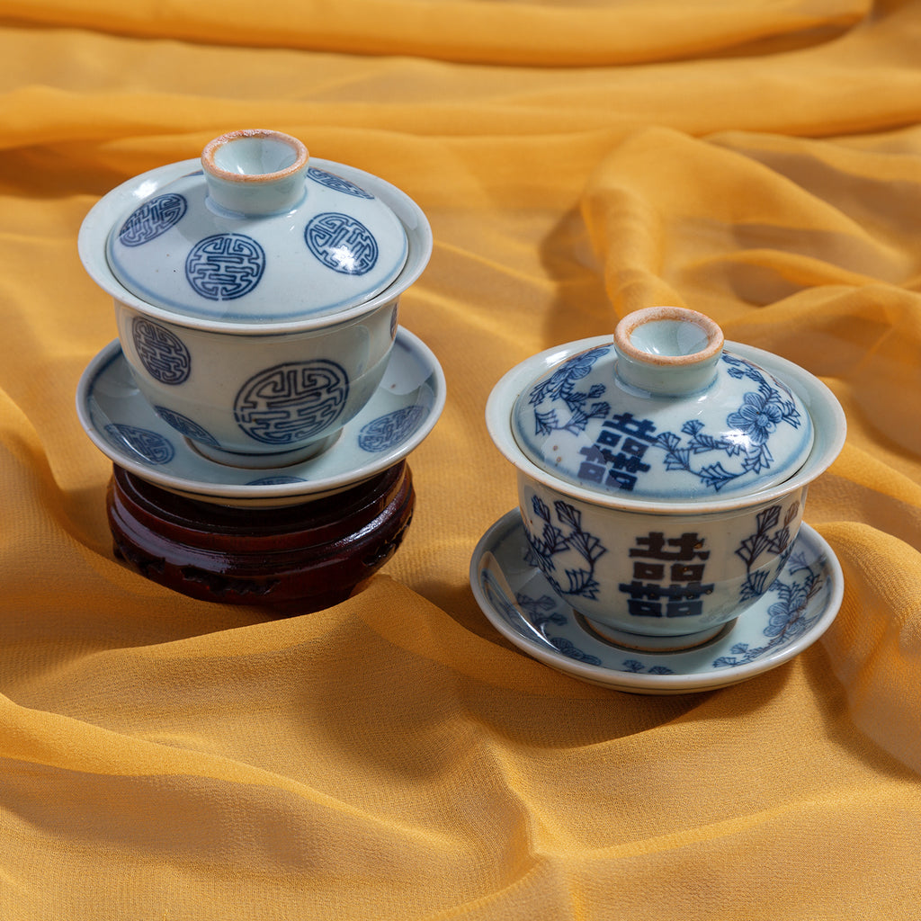 Butterflies Chinese Gaiwan Tea Set, Blue White Kung Fu Tea Set 1 Gaiwan and  4 Cups, Ming Yongle Style Gongfu Tea Lover Collection 