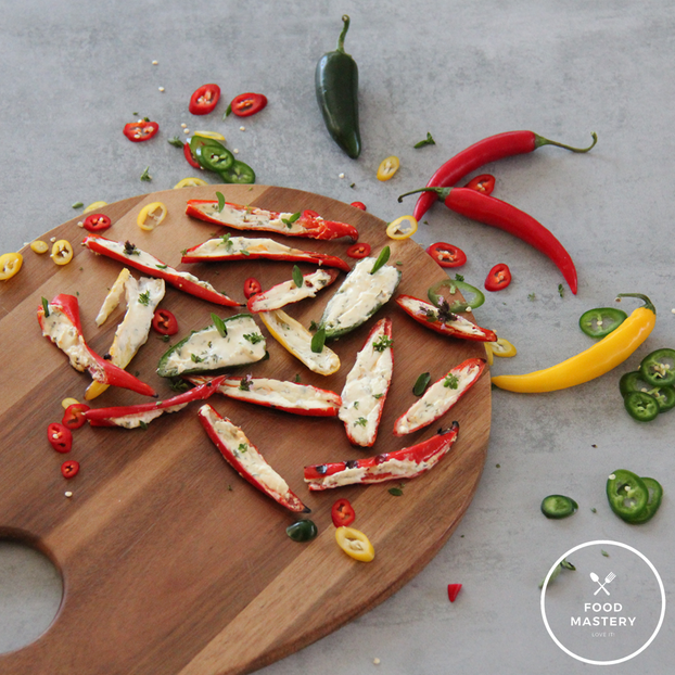 Gefüllte Chilis mit Frischkäse – Dineathome