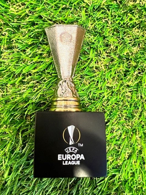 Aimant réplique du trophée de l'UEFA Champions League (70mm)