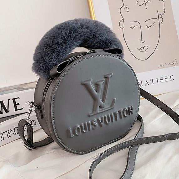 LV Louis Vuitton New Gradient Color Letter Print Shoulder Bag Me