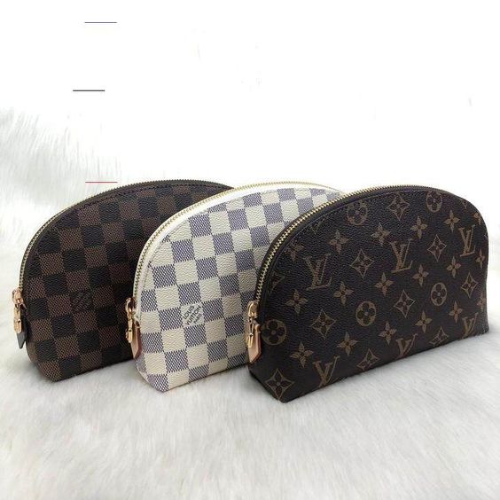 Louis Vuitton LV hot sale cosmetic bag four-piece suit fashion men and women clutch bag