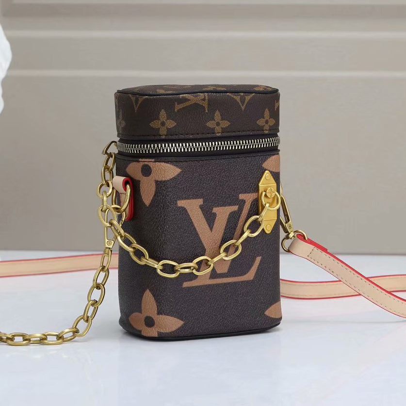 Louis Vuitton Wallet Chain In Women's Bags & Handbags for sale