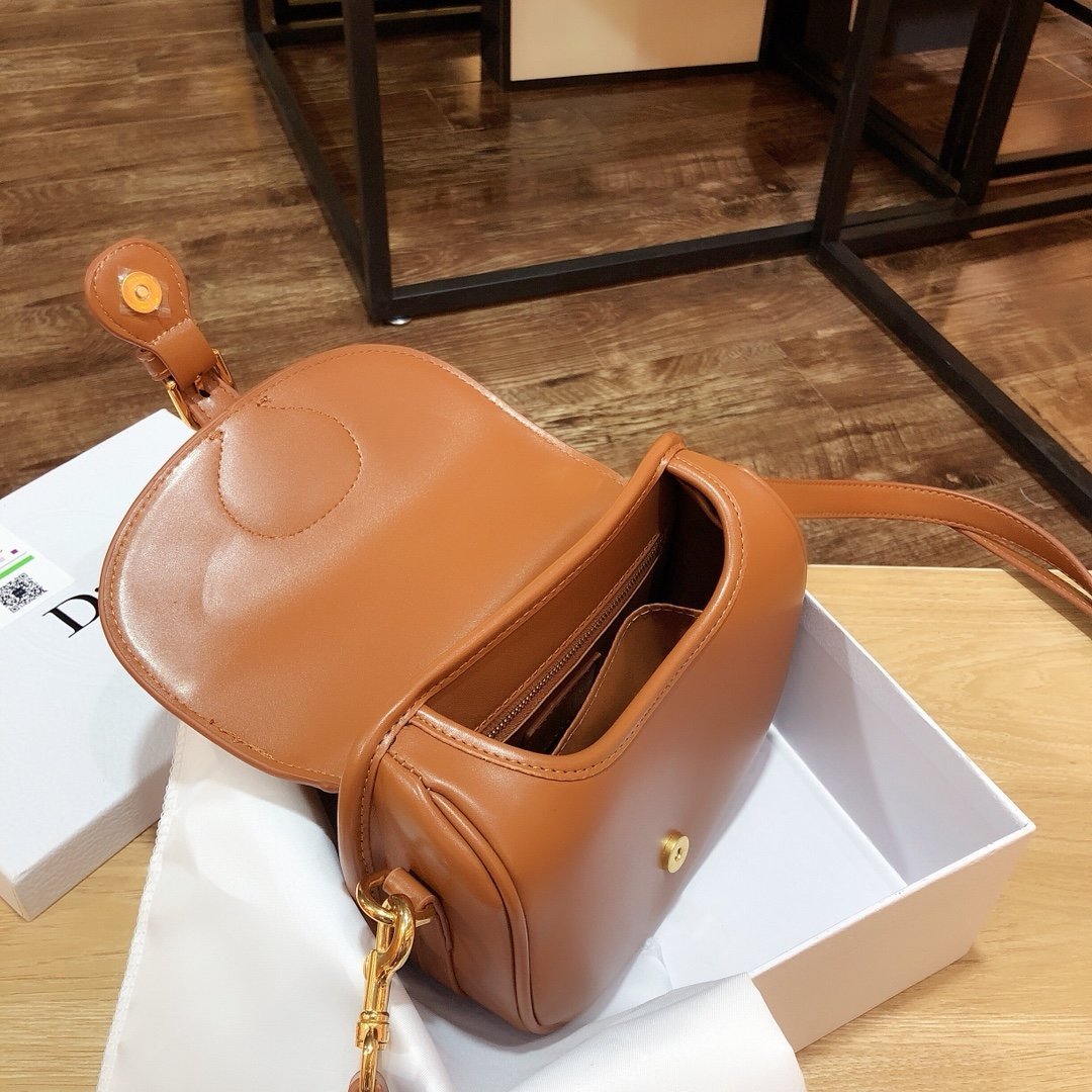 Dior New fashion leather shoulder bag crossbody bag Brown