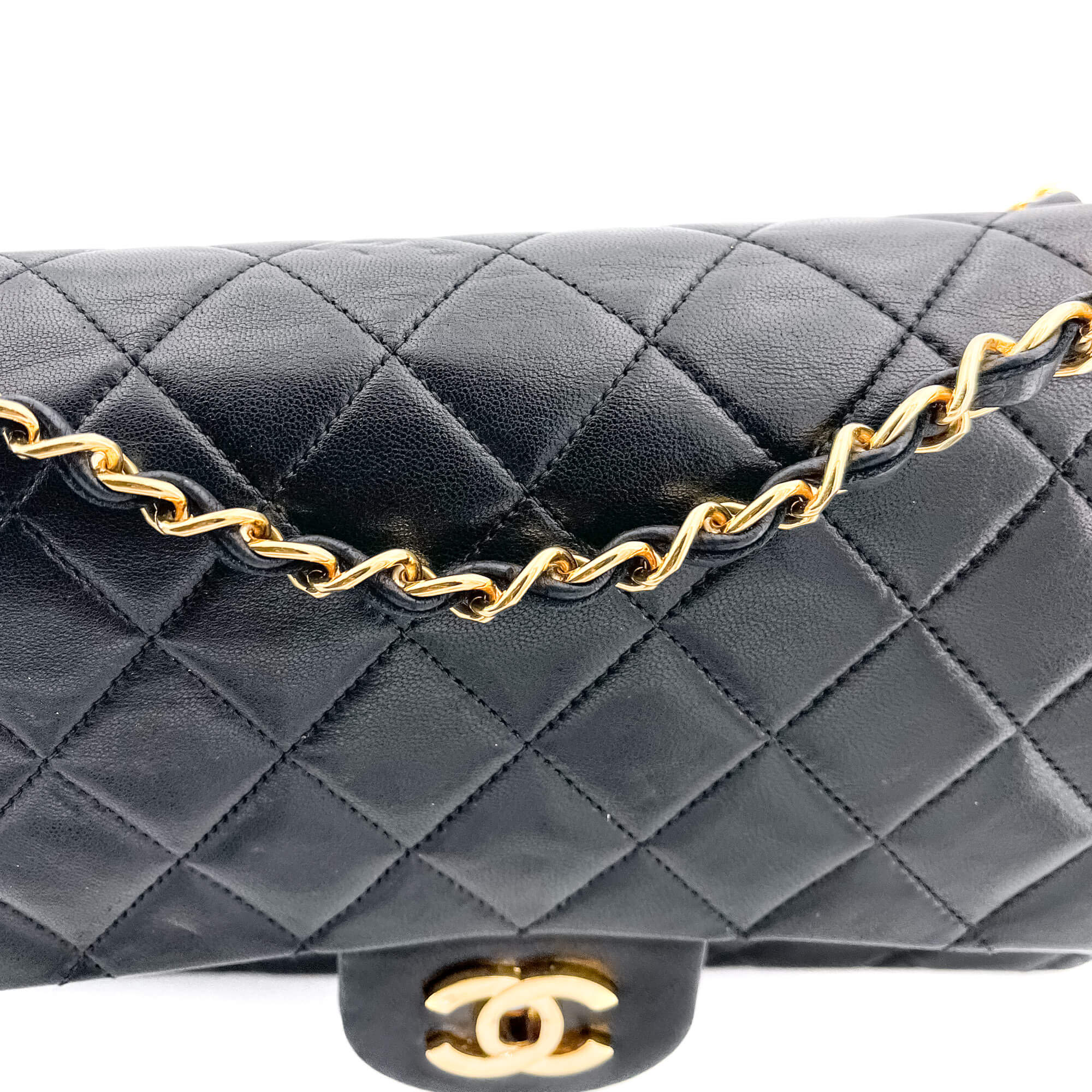 Chanel 255 recensione e storia di una borsa iconica  Fashion Everyday  fashion Style