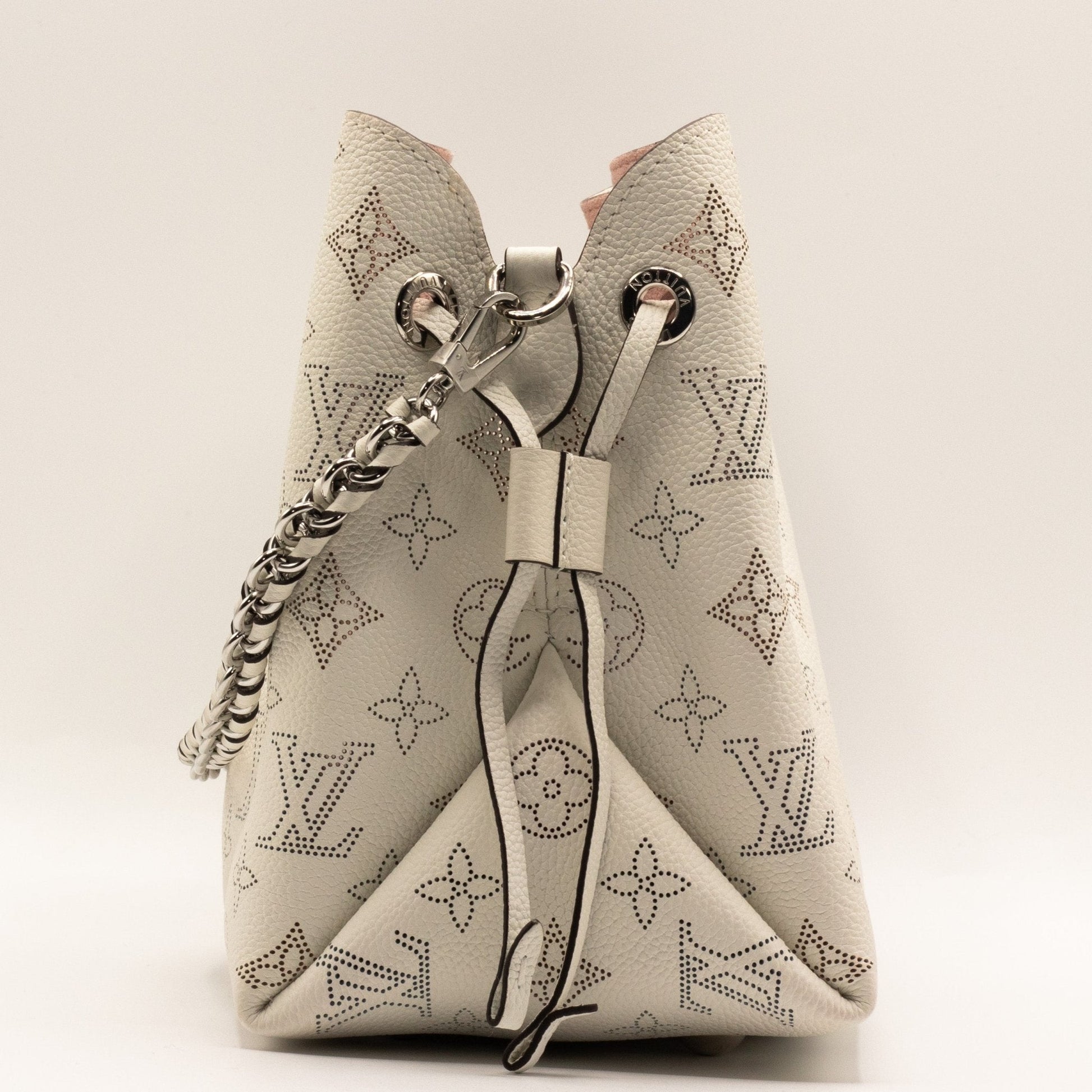 Louis Vuitton LV Bella bucket bag grey Leather ref.495601 - Joli Closet