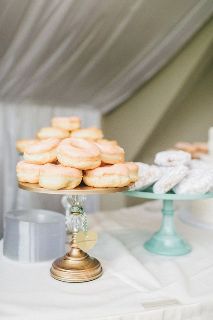 wedding table with donuts