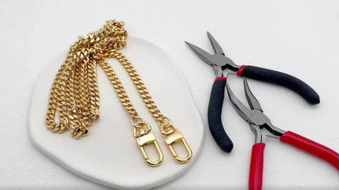 How-To: Add Chains to Your Handbags - Make