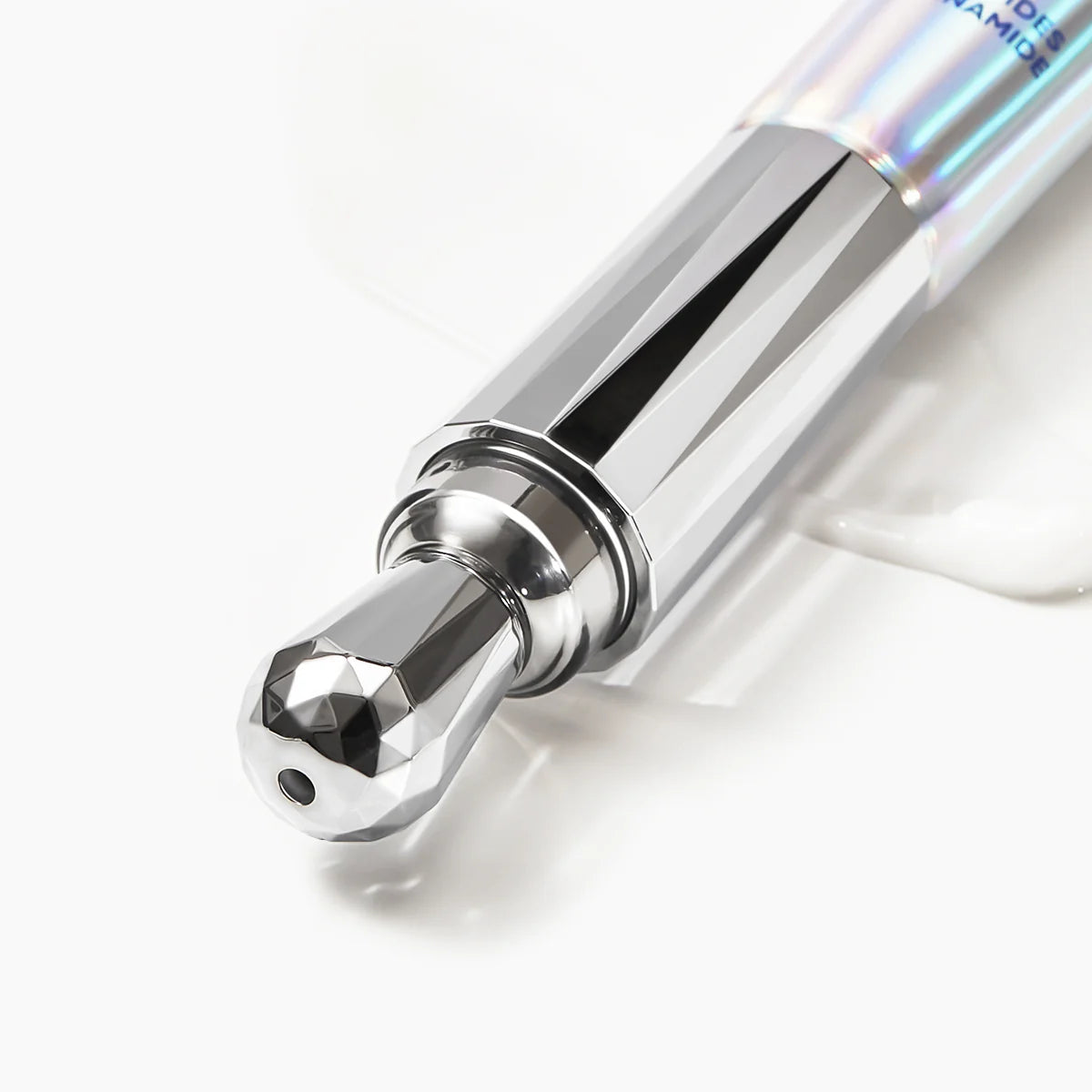 Skintific 360 Crystal Massager Lifting Eye Cream 20g - Image 3