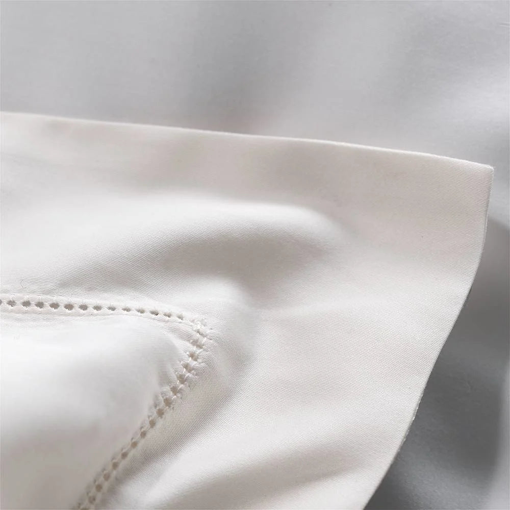 Lysdrap Oxford pillowcases Apertio percale white TC200 and TC400 ...