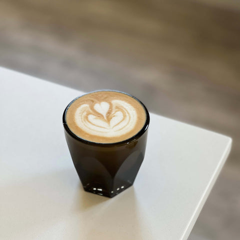 Cortado in a notNeutral Vero glass.