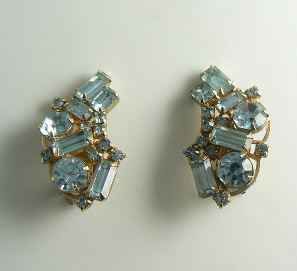 Kramer alexandrite rhinestone clip earrings lavender blue
