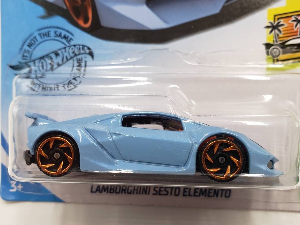 Lamborghini Sesto Elemento light blue – vintagehotbox