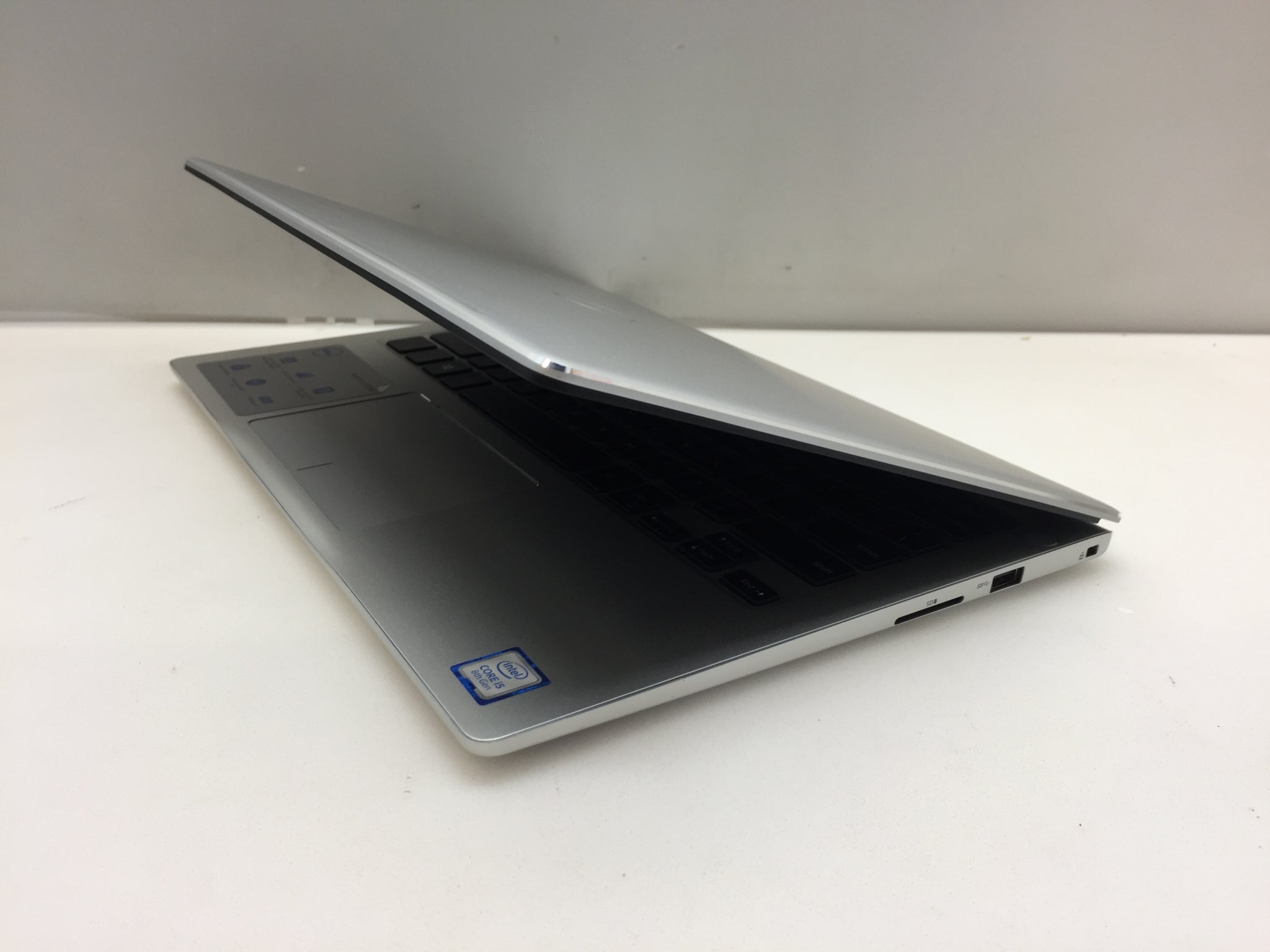 Laptop Dell Inspiron 13 7370 13.3