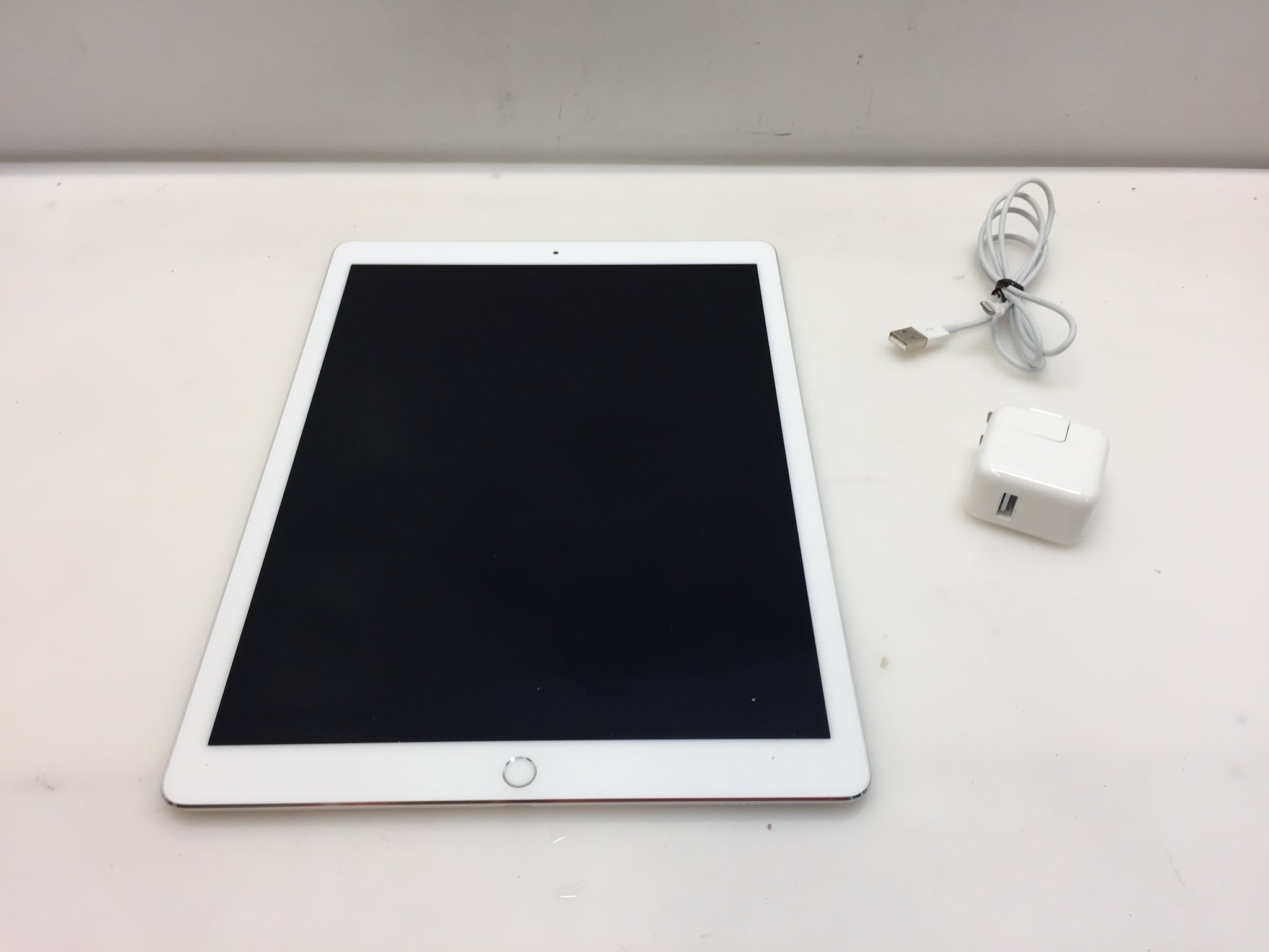 Apple iPad Pro 2nd Gen. 64GB, Wi-Fi + 4G (Unlocked), 12.9 in