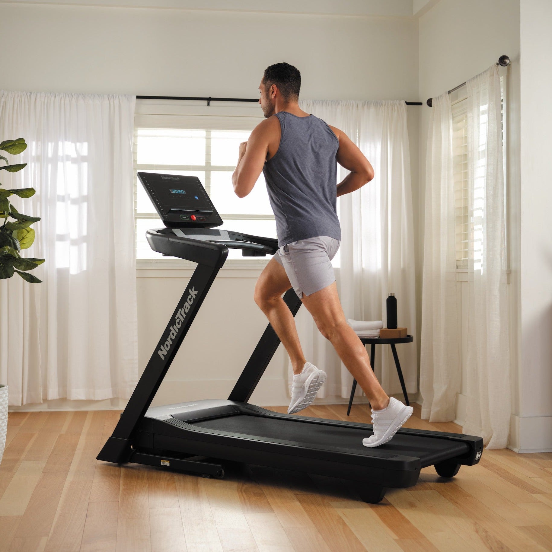 NEW NordicTrack EXP 5i Treadmill