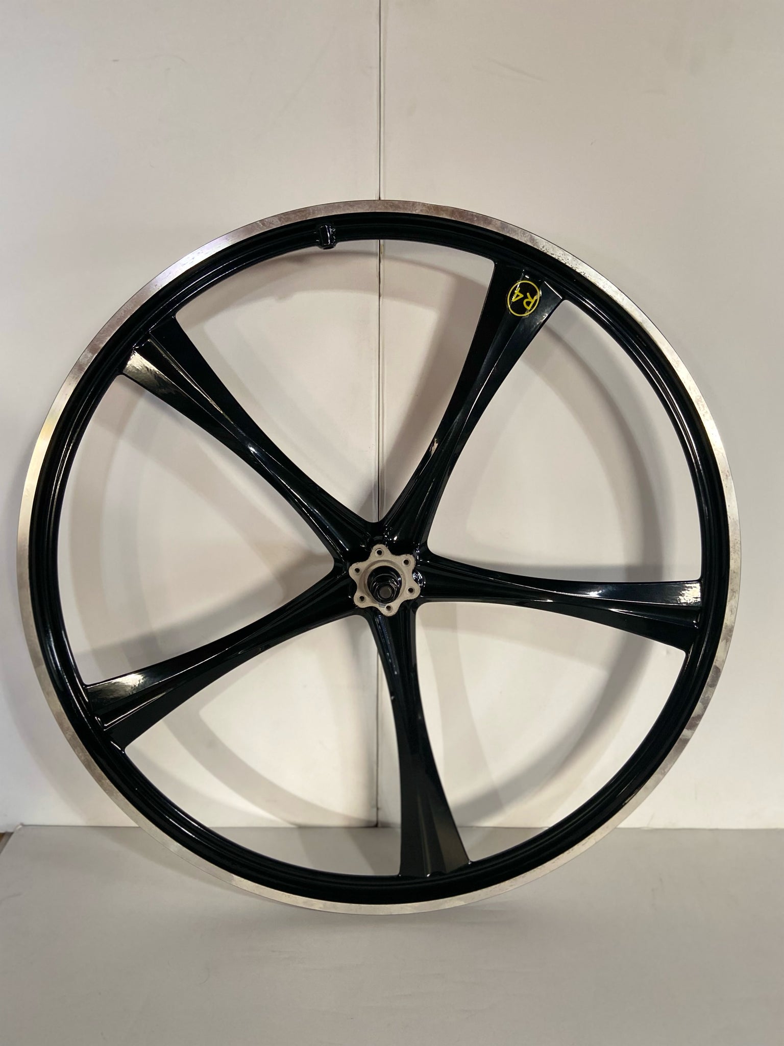 R4 26 BMX CNC Bicycle 5 Spoke Mag Alloy Wheelset (Gloss Black)-