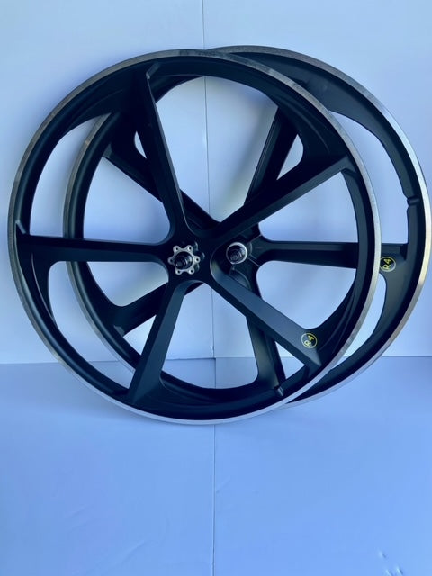 r4 mag wheels