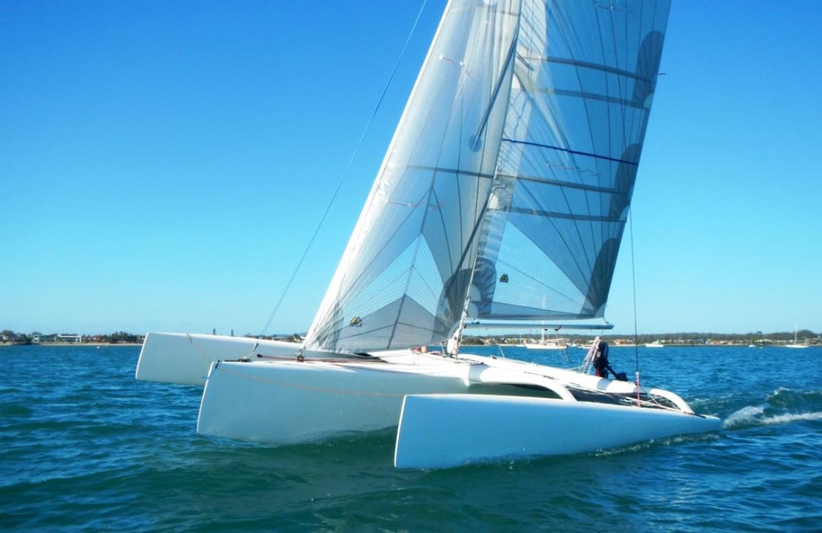 trimaran racing yacht