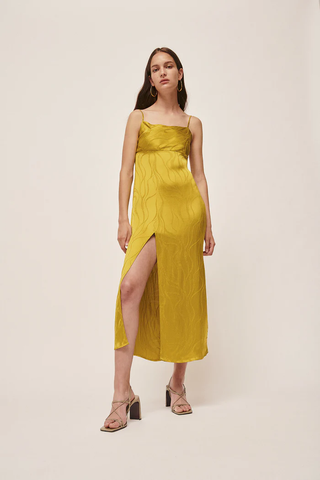Robe jaune Avec Studio marque française vêtements nouvel an classe écoresponsable éthique haute couture