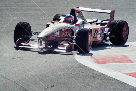 F1 1996 Martin Brundle - Jordan 196 - 19960016 – alexgalli.com 