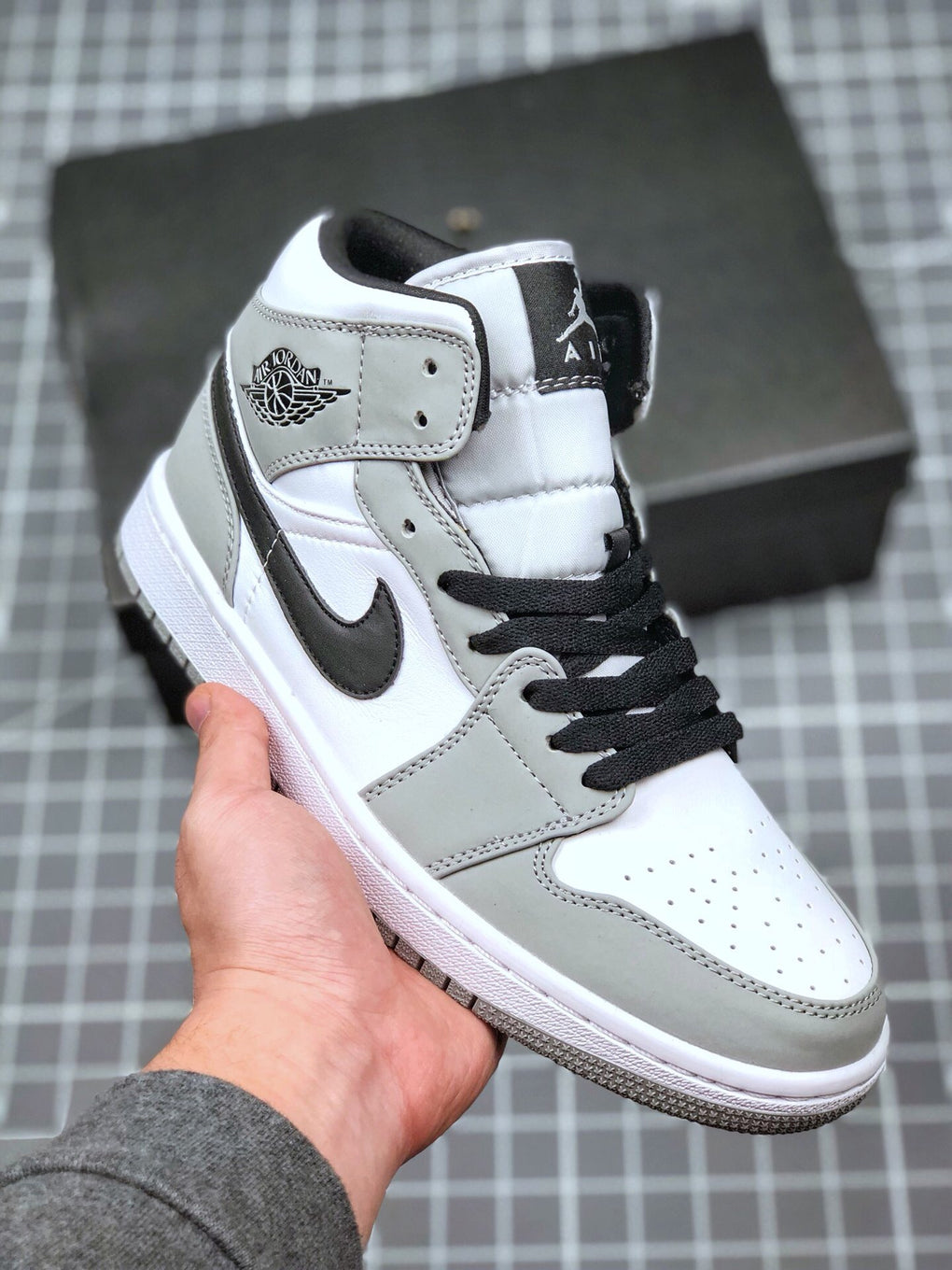 air jordan 1 mid light grey smoke