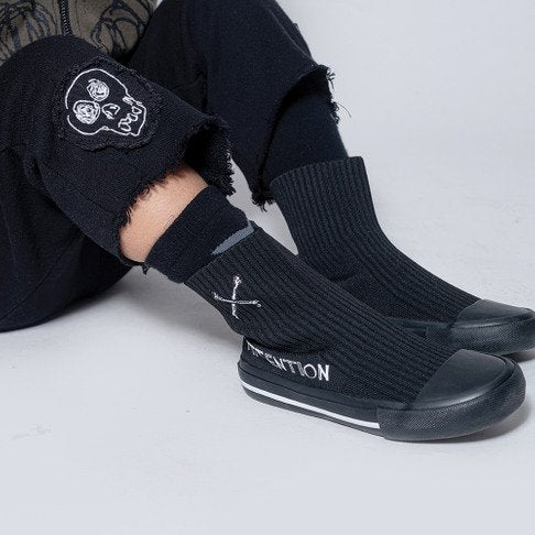 nununu sock sneakers