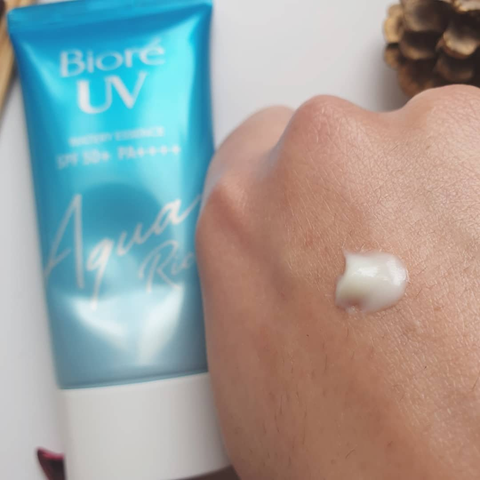 biore uv aqua rich watery essence sunscreen