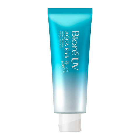 It absorbs quickly and leaves no greasy residue, making it perfect for everyday use