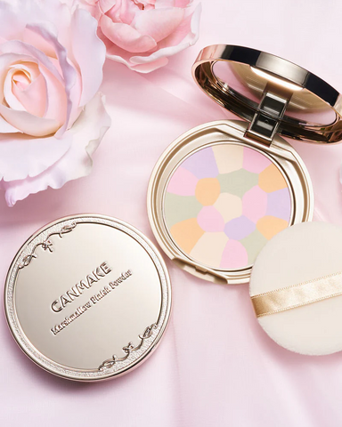 Marshmallow Finish Powder Abloom is a special version that includes SPF protection