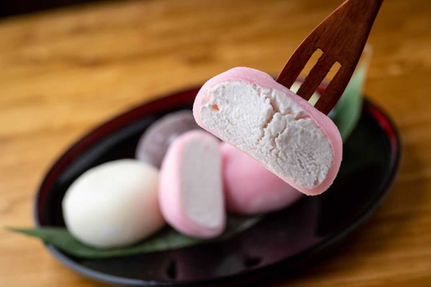 Glutinous rice cakes, a popular Japanese treat