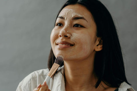 You may need special tools to blend CC cream better.