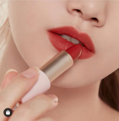 Buy Avon True Color Lipstick Silky Peach with SPF 15  Nourishing Formula  for Bold, Vibrant Lips with Sun Protection - 3.8g Online at Low Prices in  India 