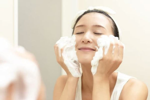 Japanese face wash contains many good ingredients for the skin