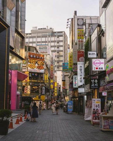 South Korea is a thriving hub for proxy shopping, especially for K-Pop merchandise and beauty products