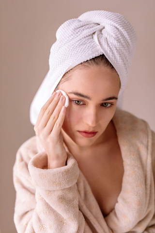 Toning helps prepare the skin to better absorb the subsequent skincare products, such as serums and moisturizers.