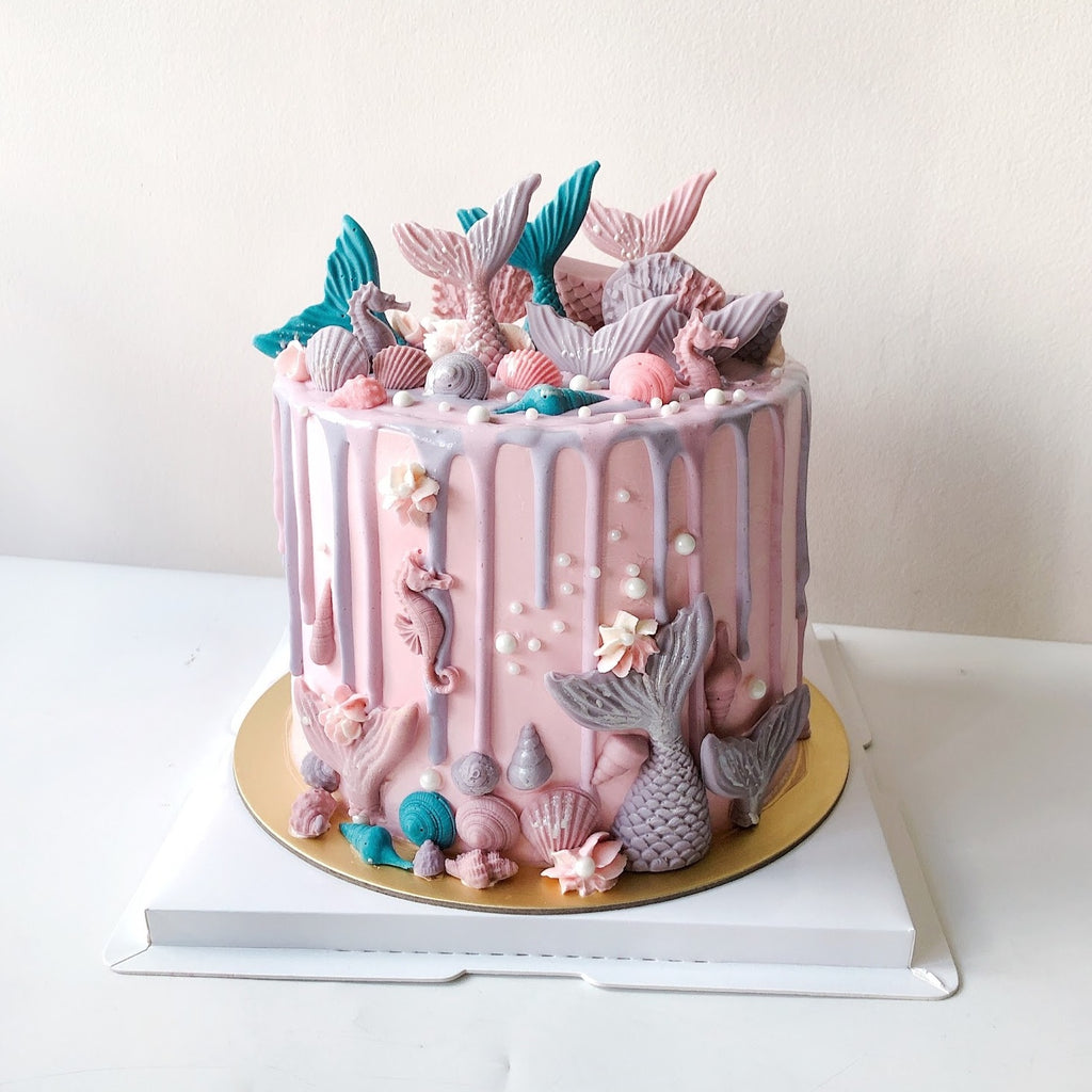 26 DIY Under the Sea Mermaid Party Ideas - XO, Katie Rosario | Mermaid  birthday cakes, Birthday cake decorating, Mermaid cakes