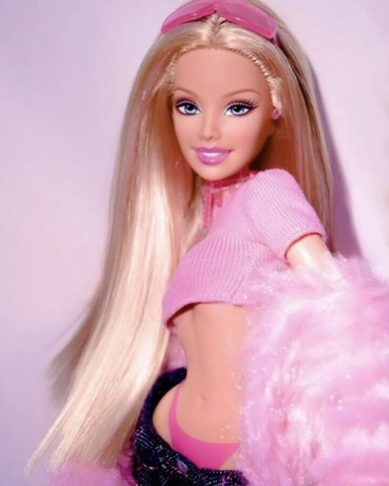 Barbie�s Comeback: Barbiecore, Pink and Feminine Fashion