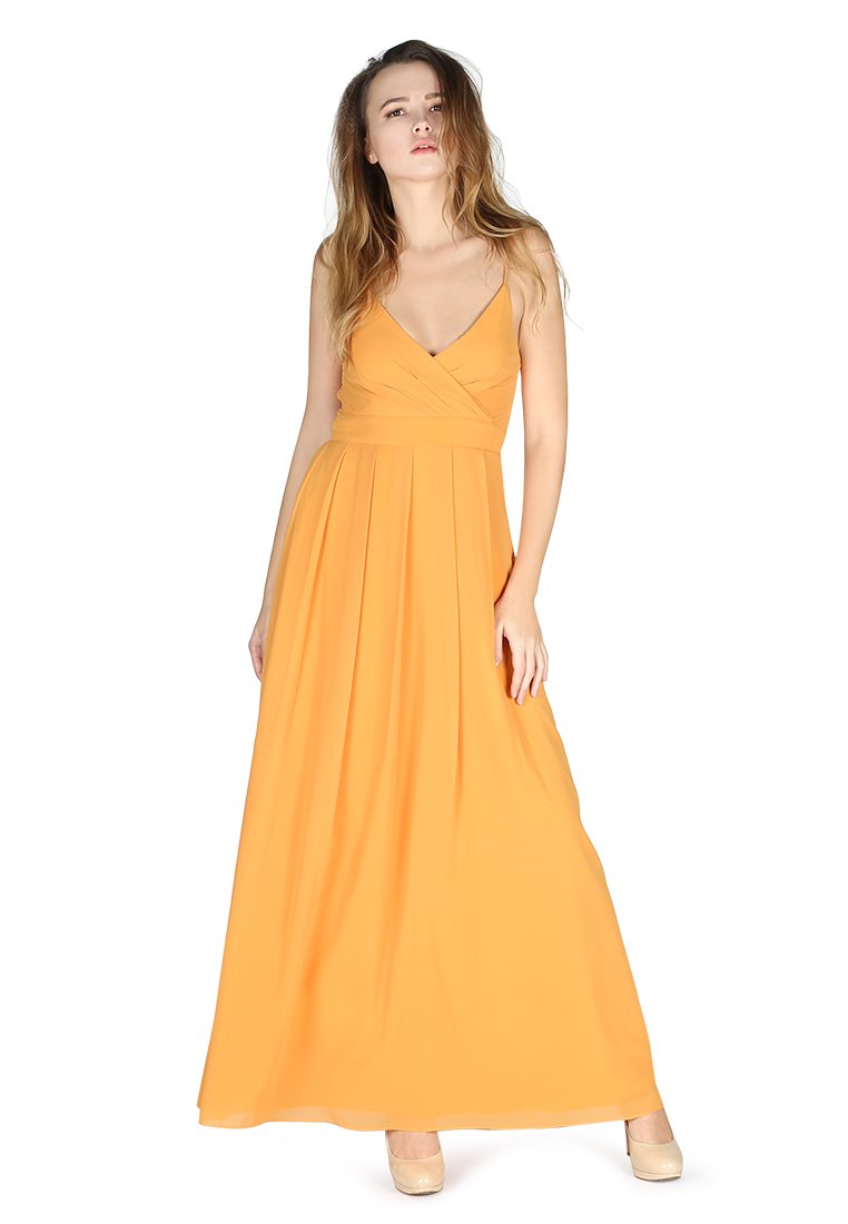 SPAGHETTI V- NECK MAXI DRESS