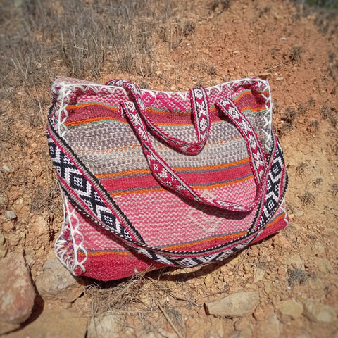 CUSCO bag made of natural dyed wool